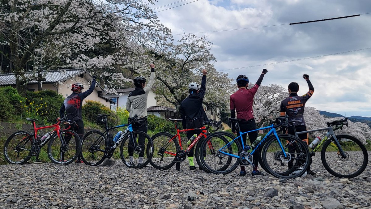 cometomobici's tweet photo. 今年も1年間おつかれさまでした！
80,000m届かなかったのがちょいと心残りではありますが、、、
来年も静岡県内メインで走って、ときたま県外遠征してると思うので、よろしくおねがいします！ https://t.co/Me7hMW9v70