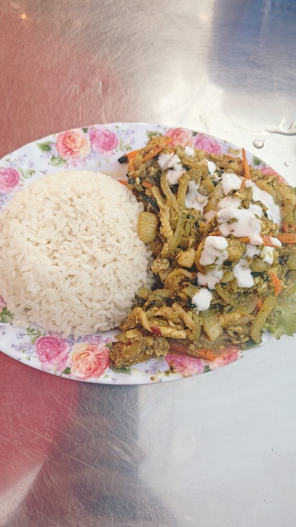 flawedt's tweet photo. Second day, lunch fish amok dekat siem reap river.
Pastu pegi museum prepare sebelum pegi angkor wat esok https://t.co/Ry2PG9UTbQ