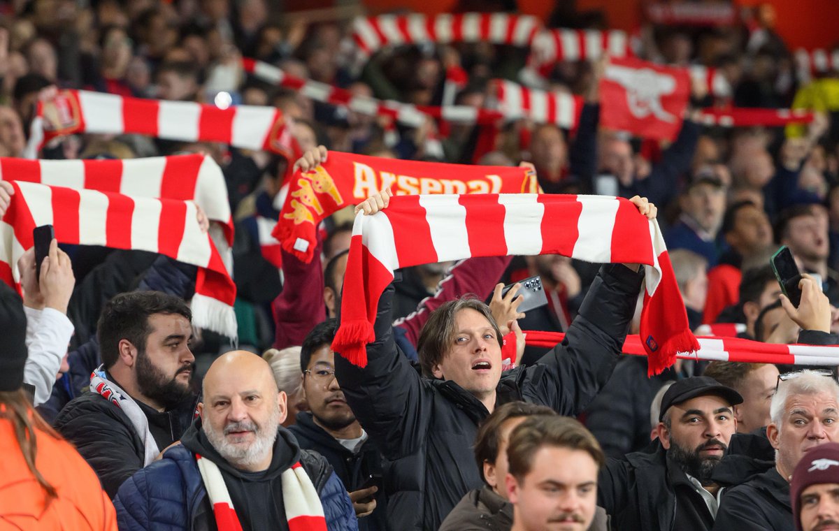 Coral's tweet image. Last night Premier League leaders Arsenal beat 3rd place Villa 4-1...

Is this the year they finally win the league? Surely they can't bottle it again... can they? 👀