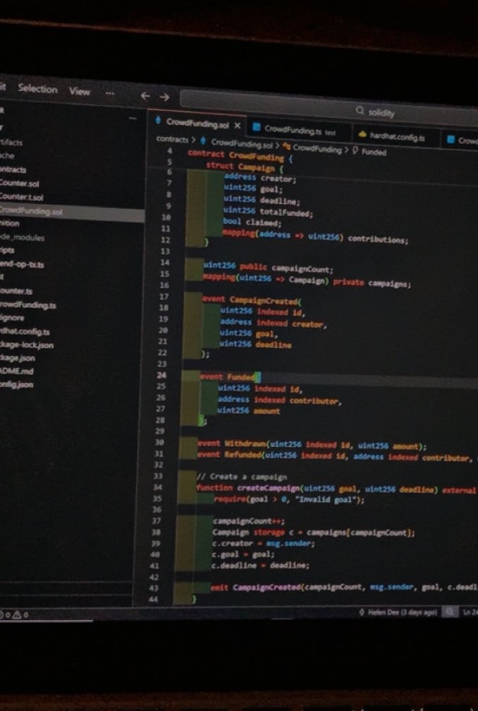 Helen Dee 💡 tweet media