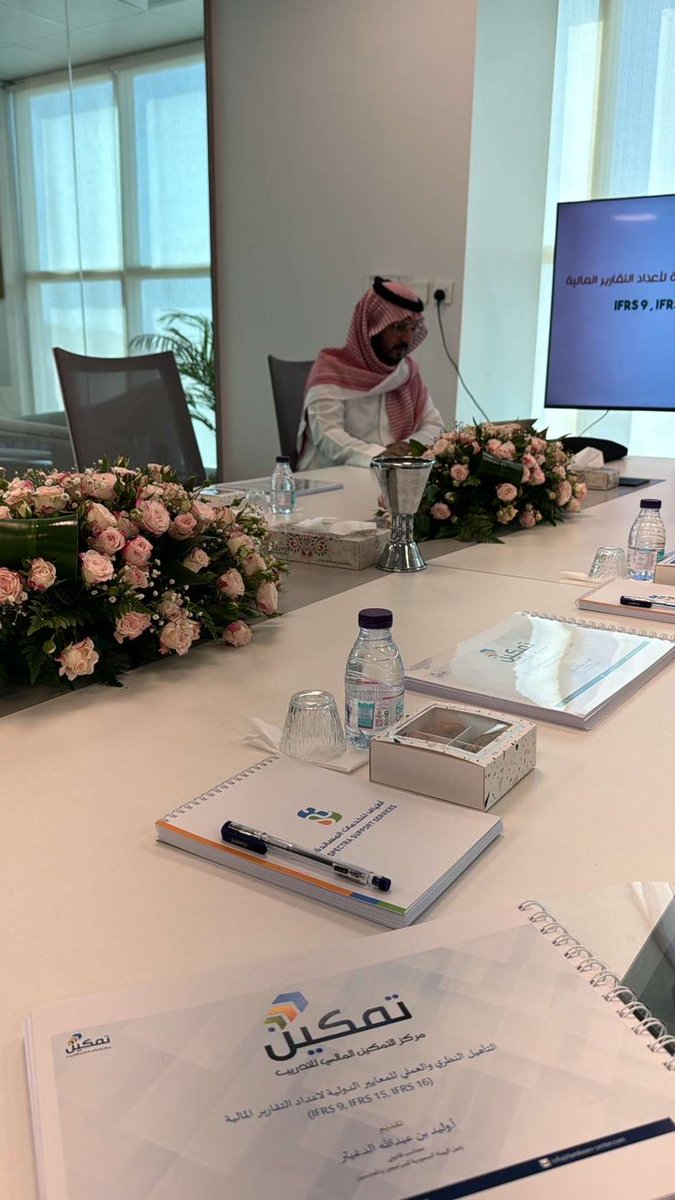 كتابة بروبوزال واجبات بحث رسائل ماجستير مشروع تخرج tweet media