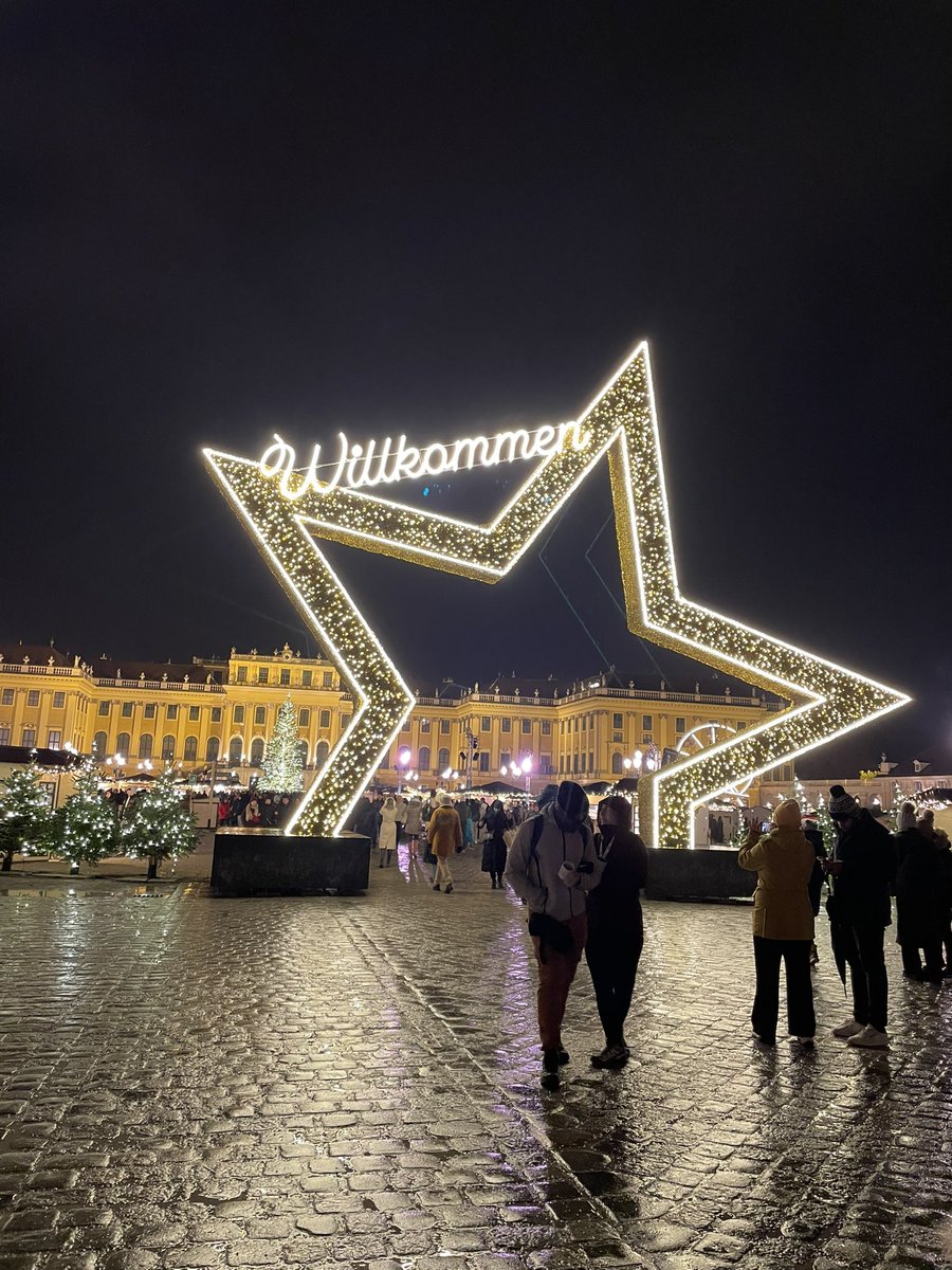 leafhappaaa's tweet image. いつも年末になると何にもしてない😱やばい！という気持ちになるのですが…今年は大きな出来事がたくさんあった2025年でした📦🕊️✈️🏀
2026年厄落として群馬帰ります！
ありがとうございました🍊🙇
来年もどうぞよろしくお願いします🙏