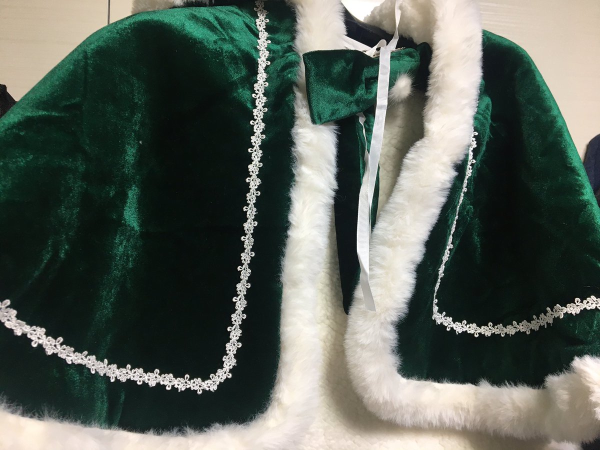 [야부] 나 이월드에서 이 망토 샀어~~
꽤나 따뜻해 ㅎ
이건 뭐 입고 입을까?
아이디어 모집함 ^^