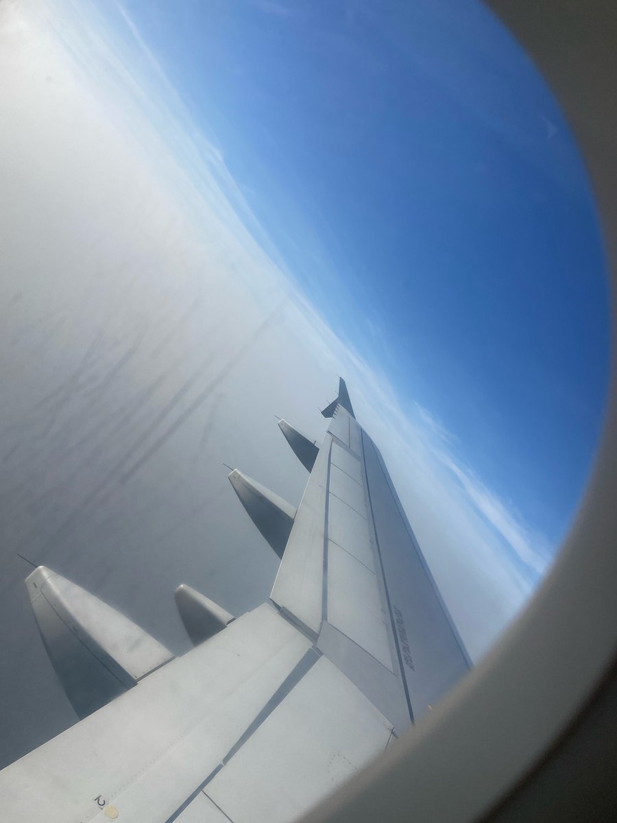 ubondesigner's tweet photo. 2025 Recap

- Got an apartment and furnished it fully

- 4x’ed my income

- Upskilled successfully

- Developed 3 framer websites for businesses

- Did 20+ interviews, first time ever.

- Got 3 jobs offers so far

- Did a little more for my parents

- Boarded a plane for the first time

- Did more flights immediately after

- Travelled to and explored new cities

- Visited my parents after more than 2 years

- Hit the gym and was consistent for 6 months before injury

- Paid off my old debts

- Gifted myself and others a lot this year

- Became consistent on Linkedin

- Mentored junior professionals in design and business analysis

- Took on challenging projects and delivered exceptionally

- Set up my workspace: table, chair, monitor (for now)

- I didn’t fall in love this year. I’ll try again in 2026