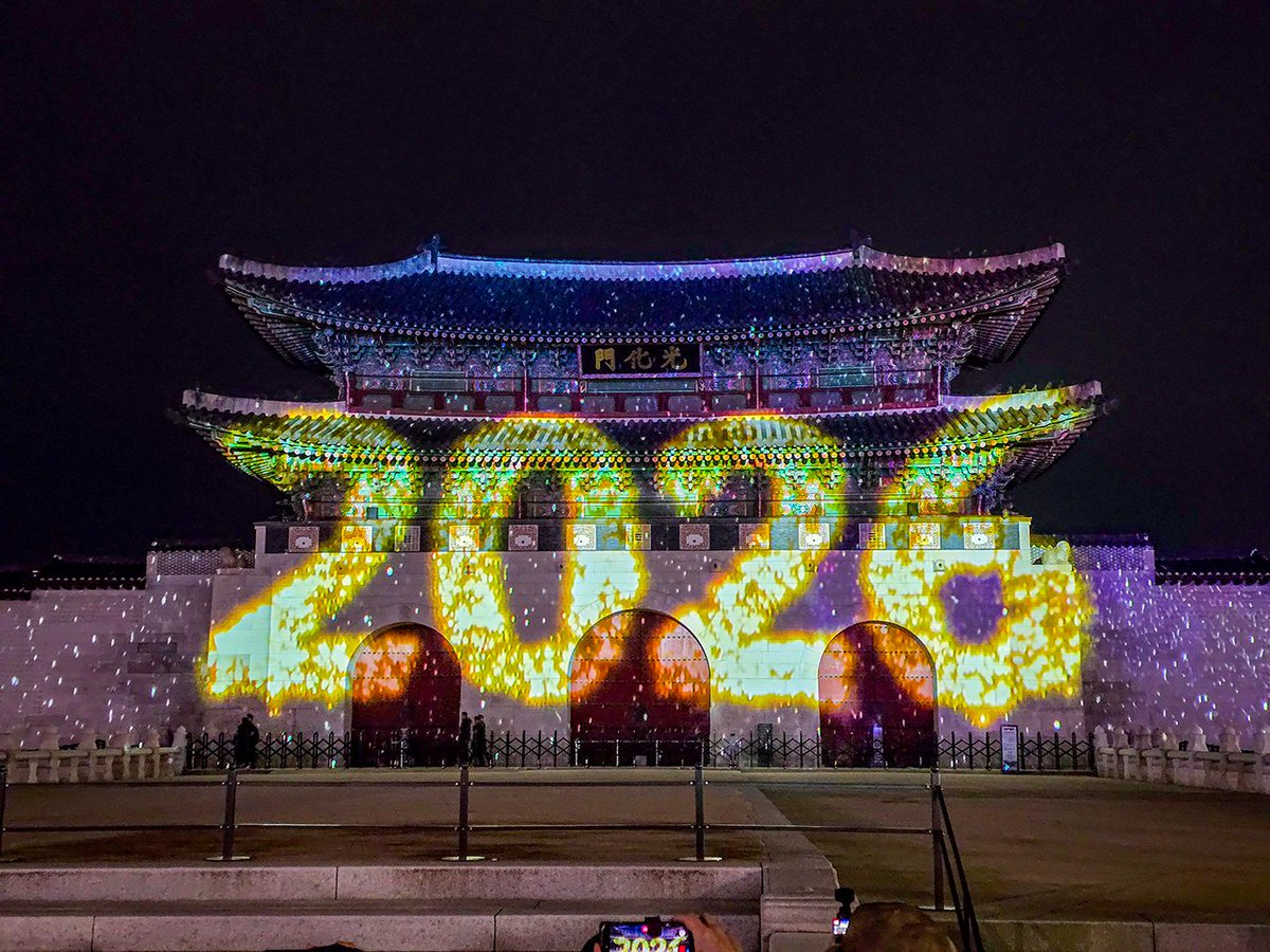 コネストから新年のご挨拶🎉
2026年も何卒よろしくお願いいたします🙇‍♀️

새해 복 많이 받으세요~!(セヘ ボッ マニ パドゥセヨ～！)🔽
konest.com/contents/nowse…