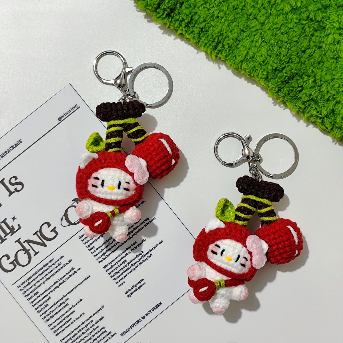 Haii!! Aku ada keychain rajut ready stock, gemes-gemes semuanya lho!!

Khusus buat yang co tanggal 1 dan 2, dapet 1 item rajut gratis (hairclip atau gantungan kunci random) 

Yuk nampir shopee.co.id/deffana_crochet