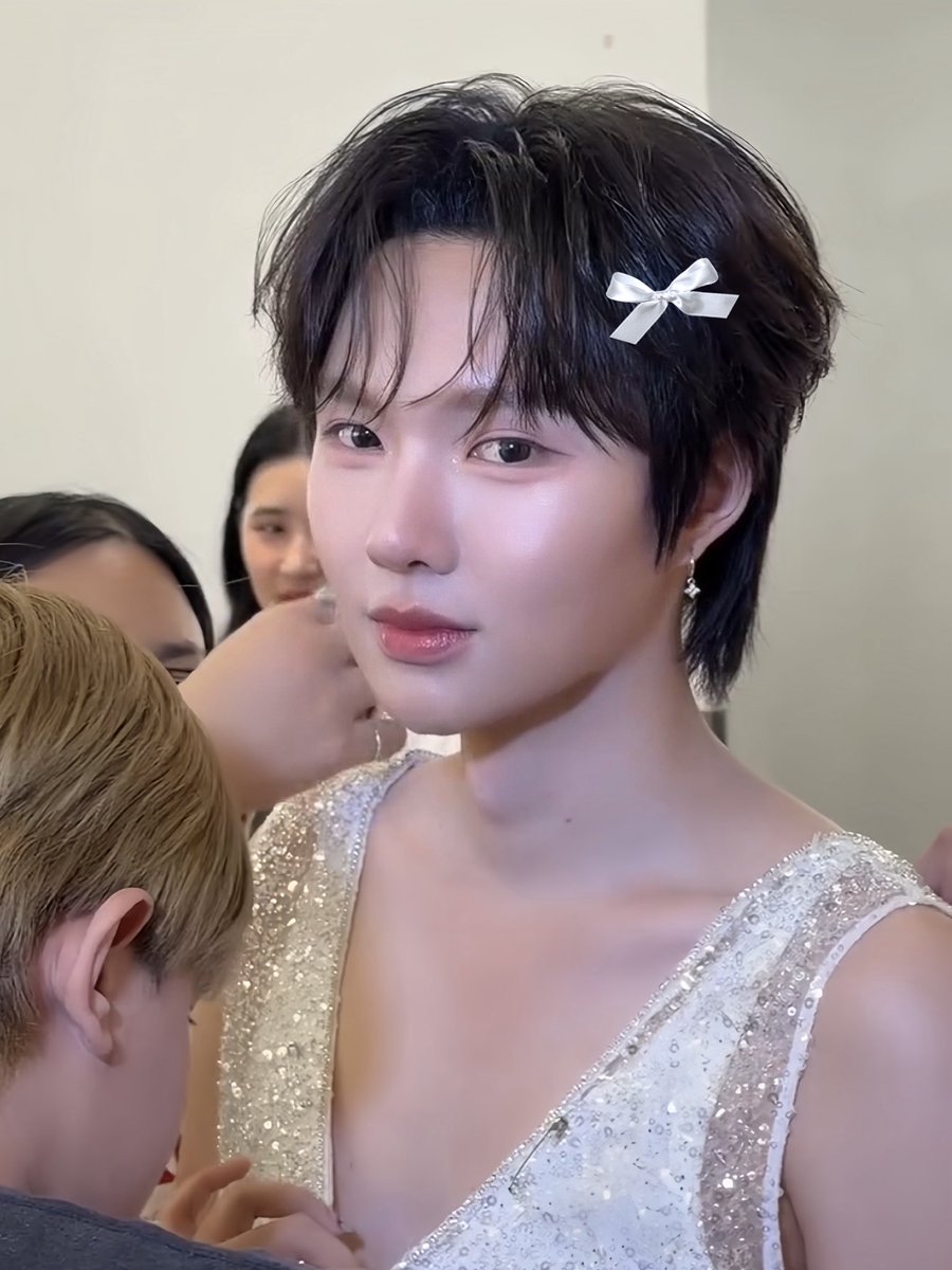 n0turchou's tweet image. หากการรักคนสวยเป็นกีฬา พี่คงเป็นแชมป์ 🏅