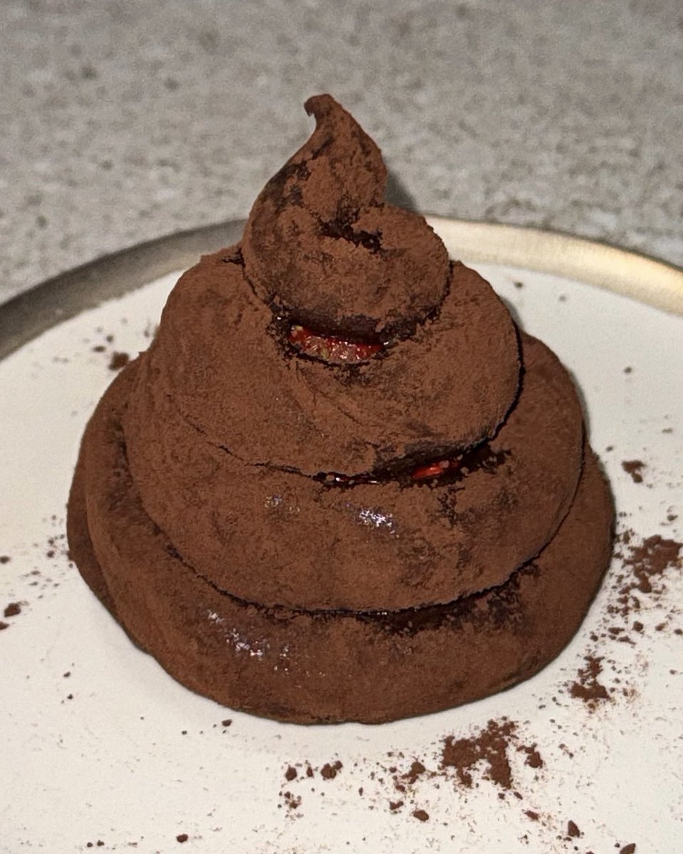 대세는 두바이 쫀득 쿠키 ?
놉놉. This is 똥쫀쿠