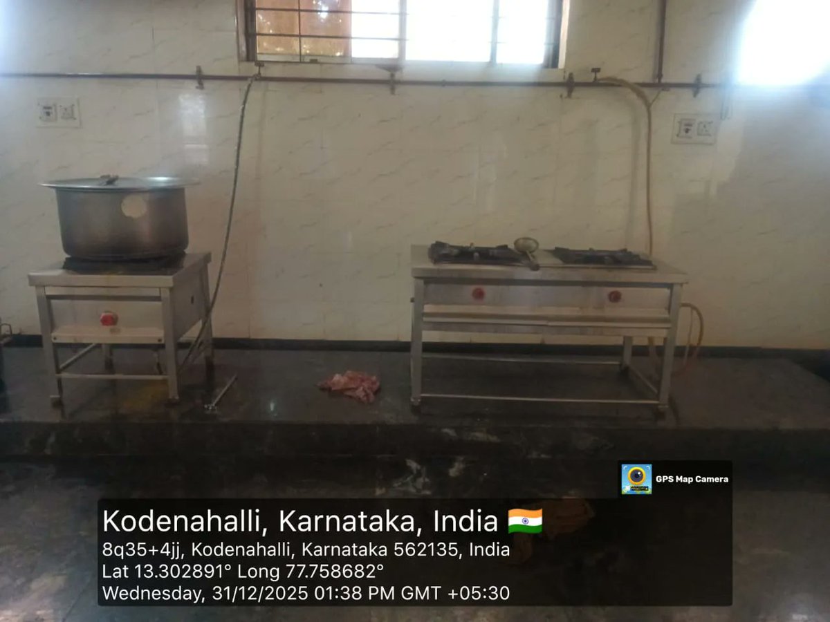 Igrs04's tweet photo. Lunch at IGRS BYRAPURA 04 DEVANAHALLI TQ BANGALORE RURAL DISTRICT  #SocialAudit_SWDMeals #SocialWelfare_Karnataka https://t.co/TH5MrFIXAx