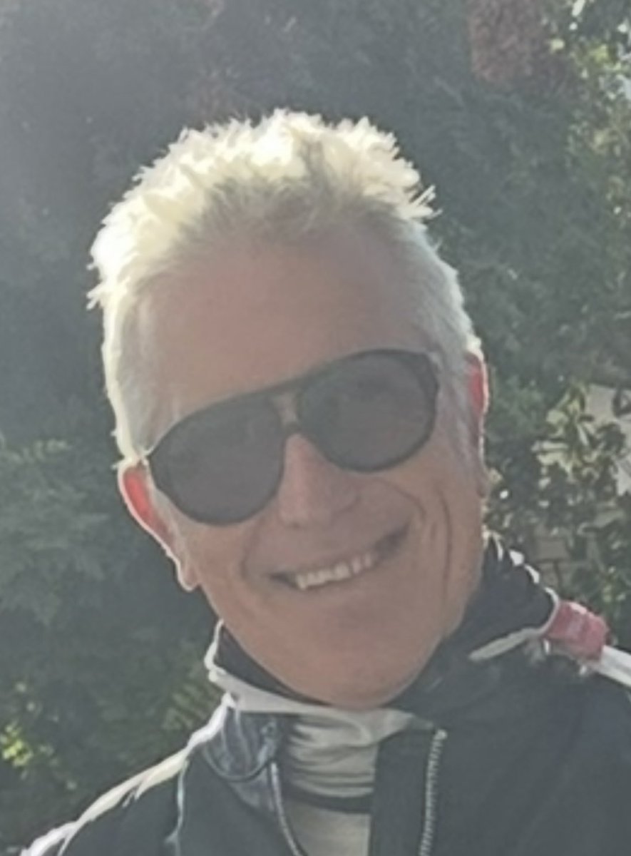 Giusepp92169720's tweet photo. Auguri a tutti per un 2026 IMPORTANTE 🥂 https://t.co/O9PA4fLikJ