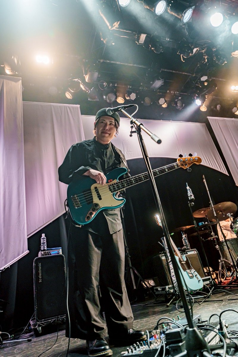 kirocco7's tweet image. 2025年も
皆んなに助けられて
生き抜ける事ができました

2026年も
皆んなをワクワクさせられるように
丁寧に生きます

ステージやイヤホンの中で
沢山お会いしましょう