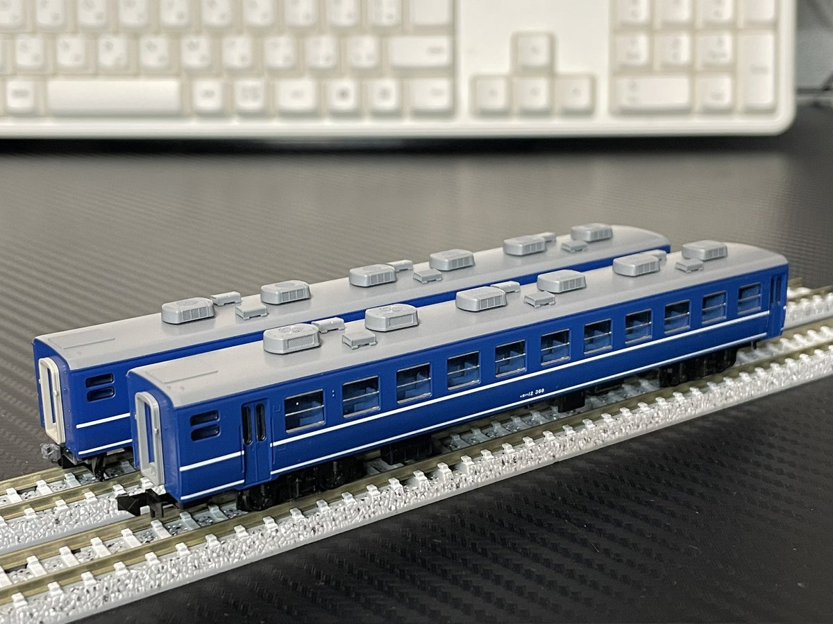 トミックスの98788:12系 ぐんま車両センター、92843:高崎車両センター