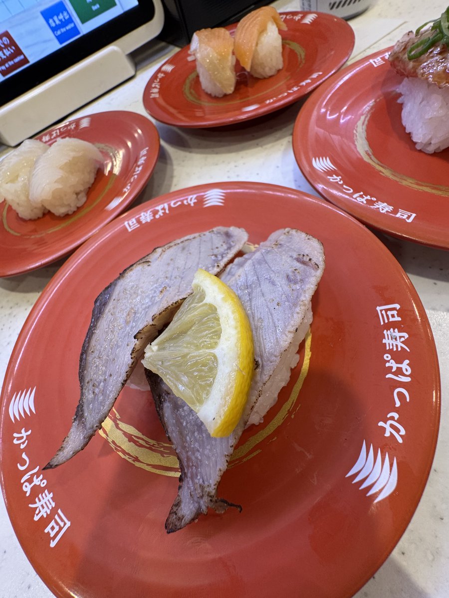 CYCLEOSHOW's tweet image. 毎年、ラストは寿司としているので地元のかっぱ寿司で2025締めの晩餐。
銚子丸はテイクアウトのみなので断念。