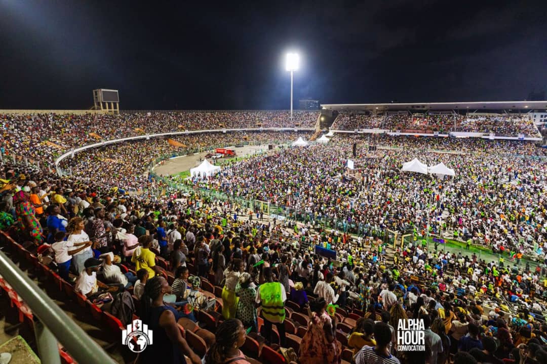 REAgyemang's tweet image. JESUS IS STILL AT WORK. HE WILL CROSSOVER WITH US TONIGHT...

If you were among those who were locked outside the stadium, dont be perturbed. Jesus saw you and you will be surely amazed of what will happen in your life in Jesus name.

#AlphaHour #PastorElvis…