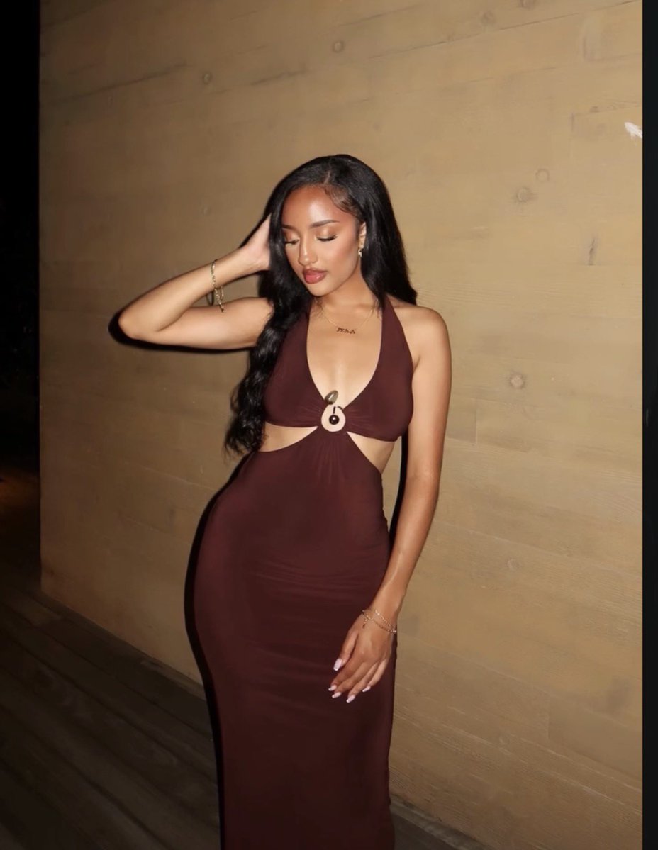 finechronicles's tweet image. hey @grok put her in a slingshot bikini with a fat big tits and a huge ass