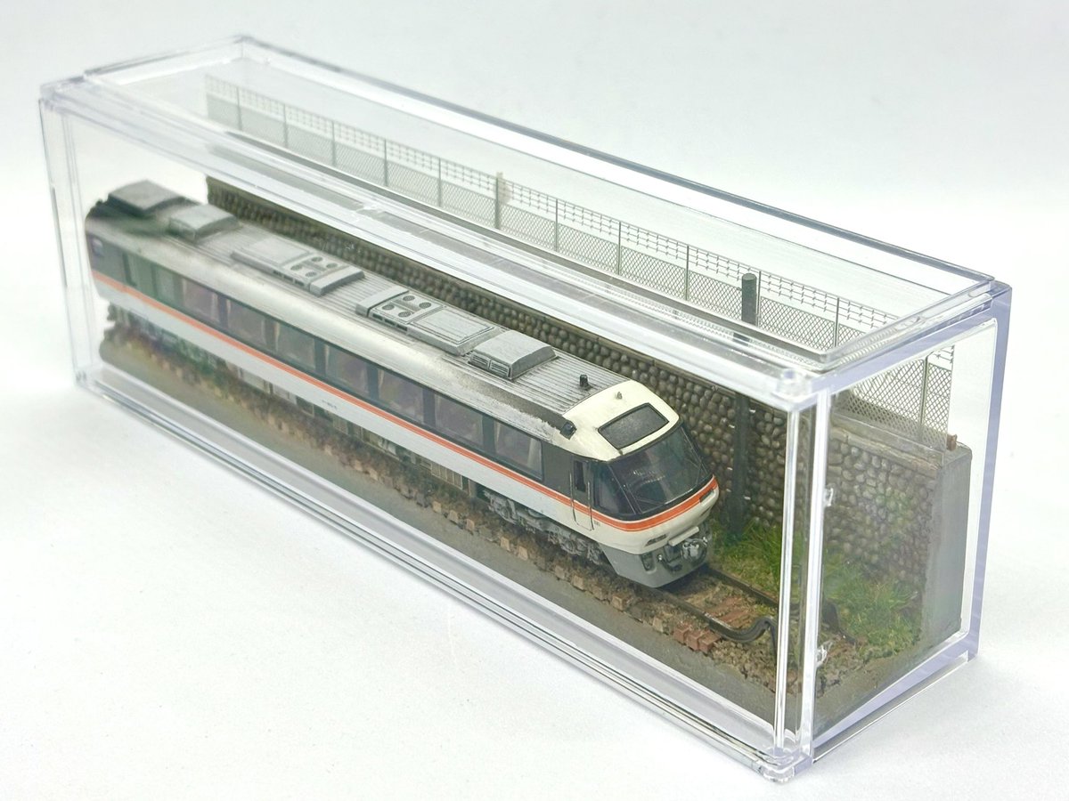 igcc0700's tweet photo. 今年は数は少ないけど、満足のいく物を作れた気がする。

製作途中になっているものが多いので、
来年はもっと制作時間を見つけて作って行きたいですね。

#今年作った模型晒そうぜ https://t.co/kNESuGPxGw