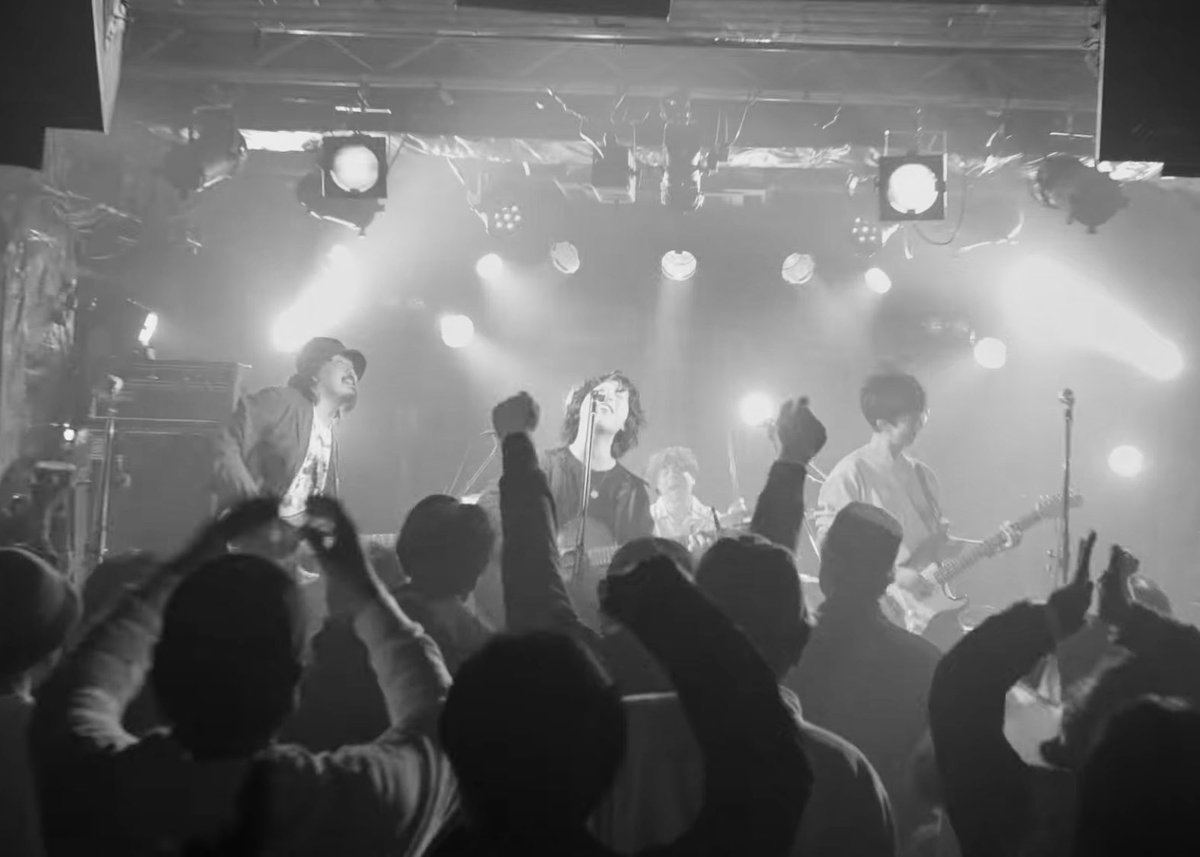 皆さま、2025年は大変お世話になりました。
「あたらしいたましい」というプロジェクトに始まり、私生活も少し様変わりし、再生と解放、回帰の一年だったと感じています。皆さまはいかがだったでしょうか。