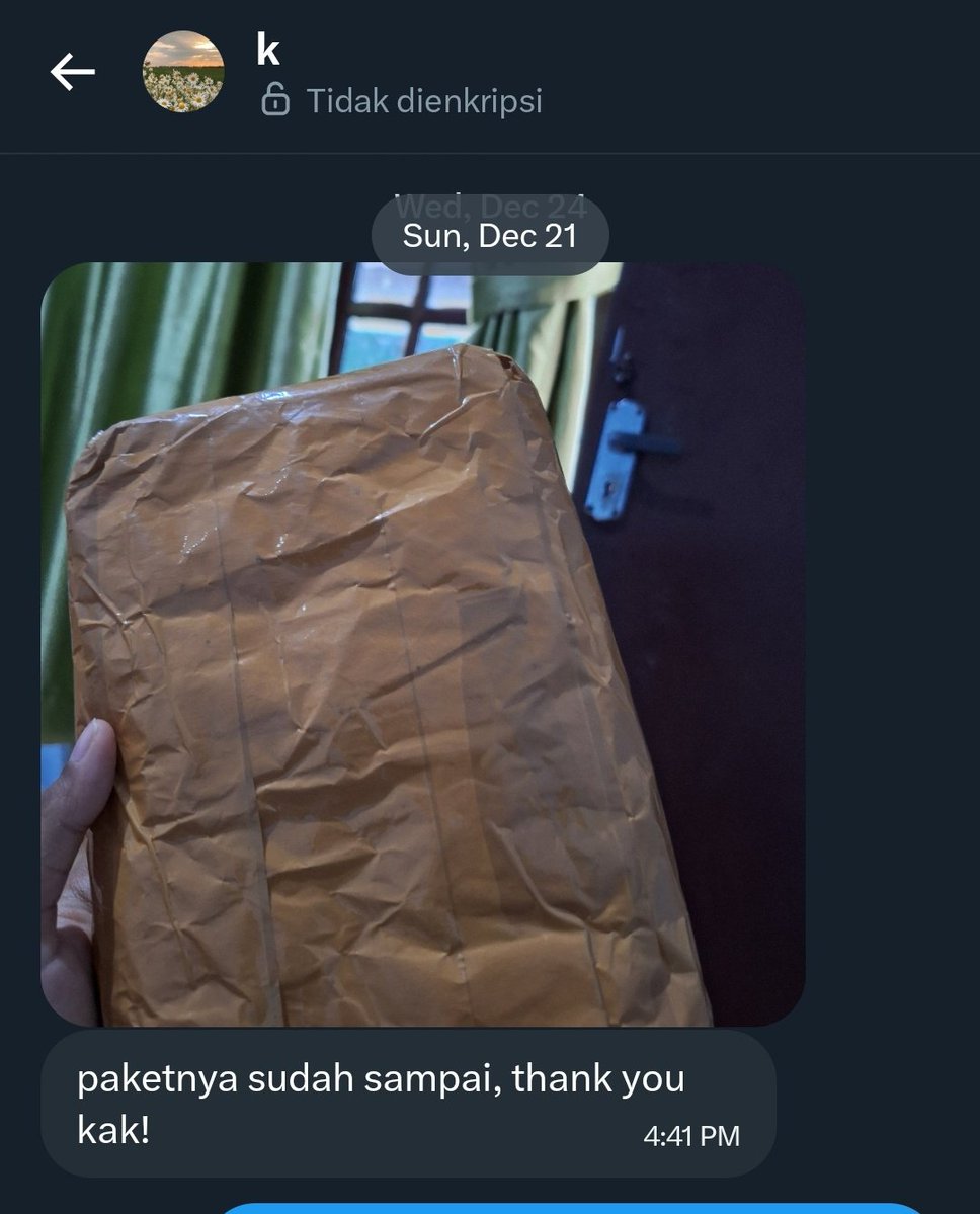 milosalju's tweet image. Thank you kak @chamomileuf udh jajan di aku. Happy reading 🫶😍