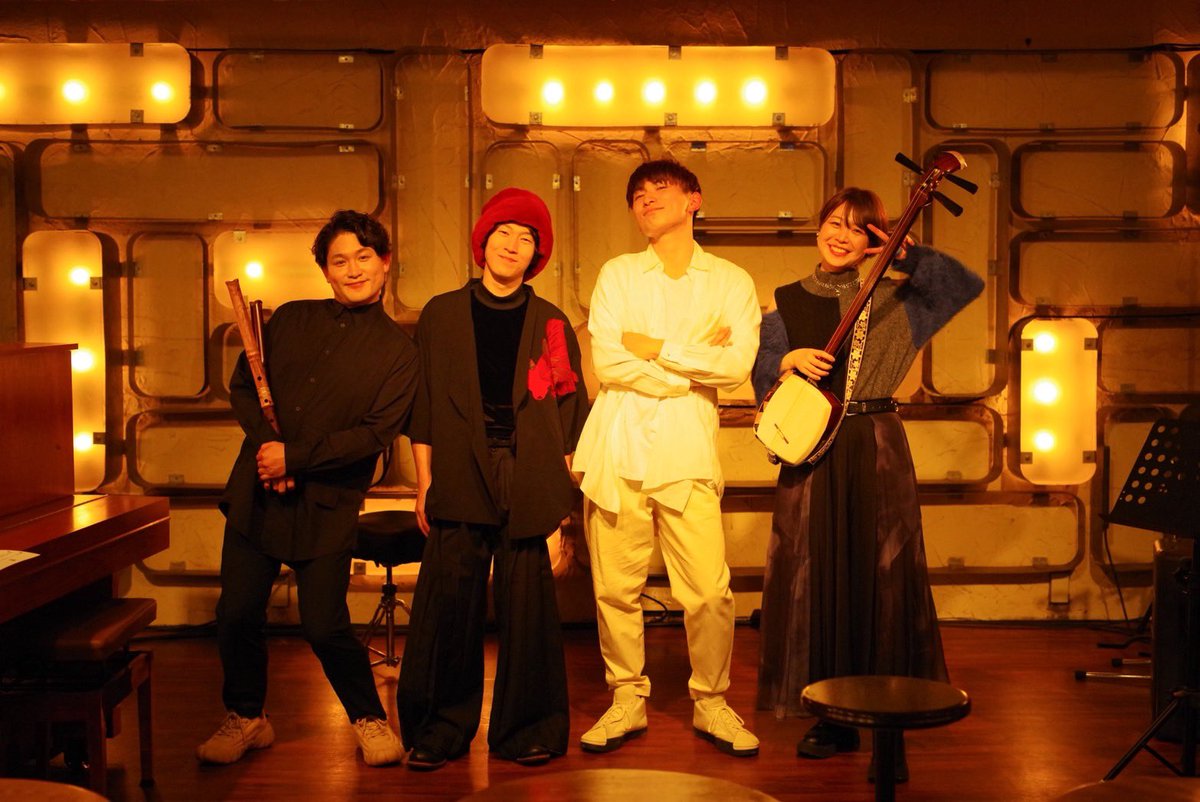 2025年、【千客万来】【籠目】の2曲を配信リリースすることが出来ました🎶

2026年も楽曲リリースはもちろん、皆様にお会い出来る機会をもっと作って、宵と奴の音楽に直接触れていただけるようにしていきますのでお楽しみに！！

宵と奴への更なる応援をよろしくお願いいたします🏮