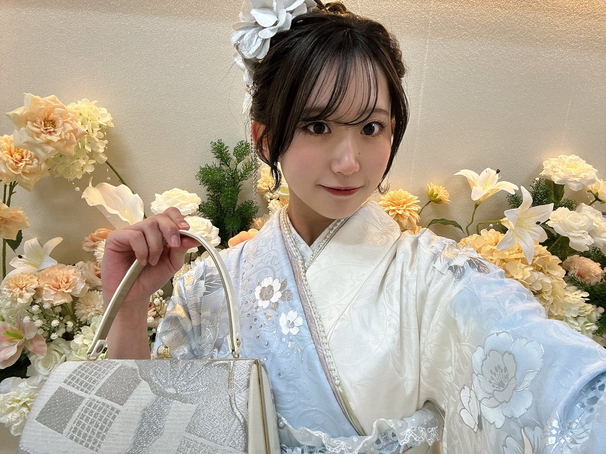 2025年もありがとうございました！
たくさんの素敵な機会をいただき
皆様とお会いすることや映像を通し観ていただくことが増え本当に充実した1年！

来年は今以上に！！

来年も中里を何卒よろしくお願いいたします🙇‍♀️🎶
