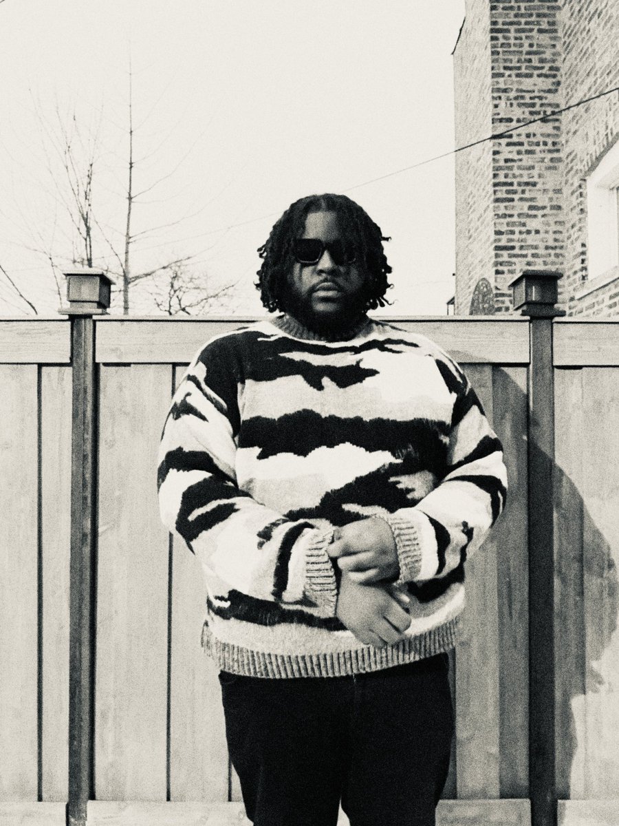 _KingMook's tweet image. I made 32 a couple weeks ago. Shit got me feeling like I’m hitting a stride. Family good, work good, and I think I want to take a vacation soon. Somewhere warm.  Anyway tho, quick check in and I’m on my way. 

Yall be good. I’ll be around. 

Oh, and Happy New Year ✌🏿