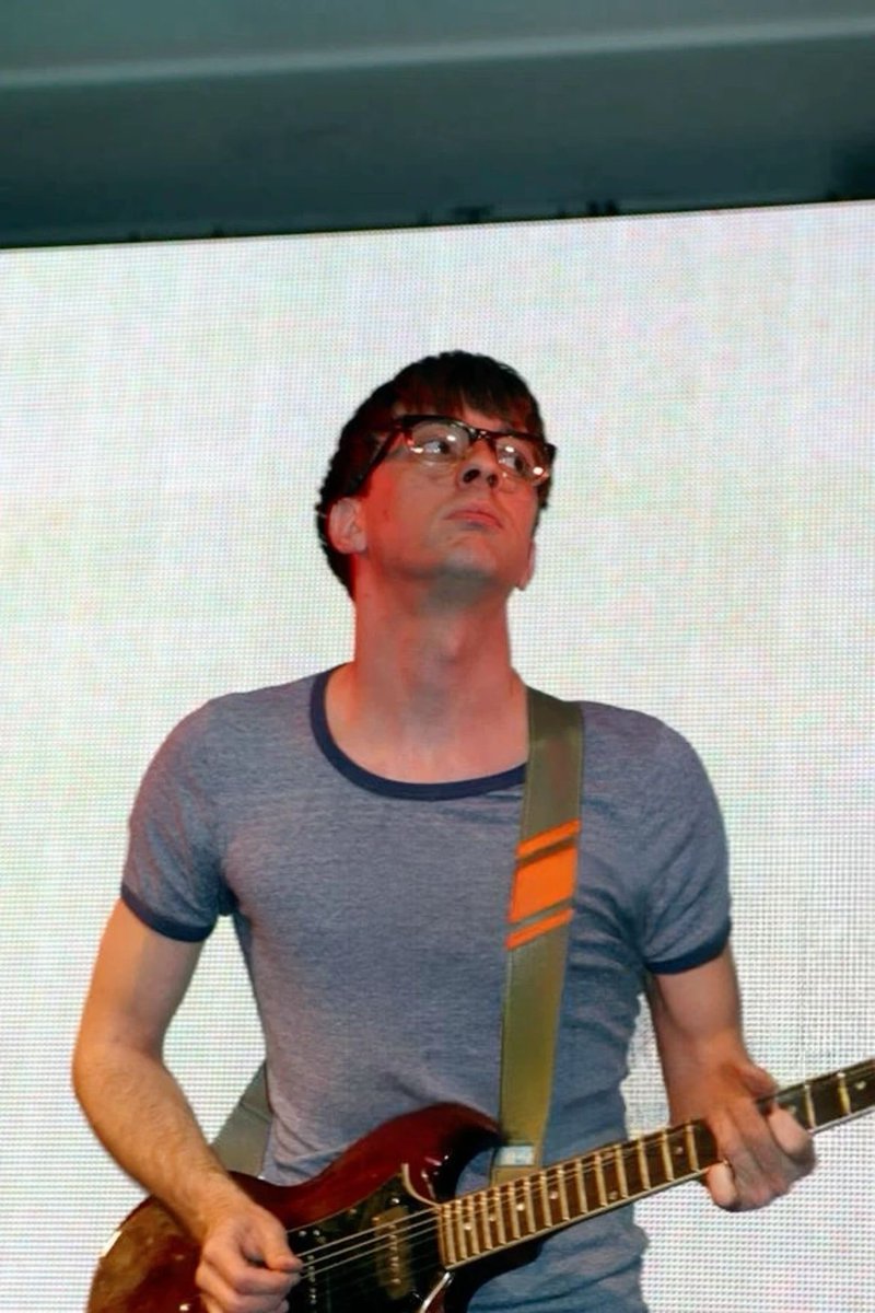 ppinkgloves's tweet image. blur band members best eras
damon: 1993
graham: 2004
alex: 2003
dave: 1991