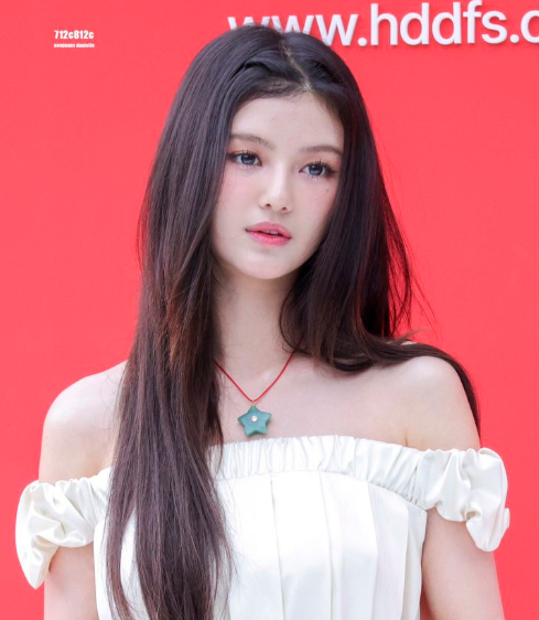 AboutMusicYT's tweet photo. Danielle has reportedly appointed a legal representative and submitted a power of attorney to the court regarding her $33M lawsuit against ADOR. https://t.co/UeWCjaYoXq