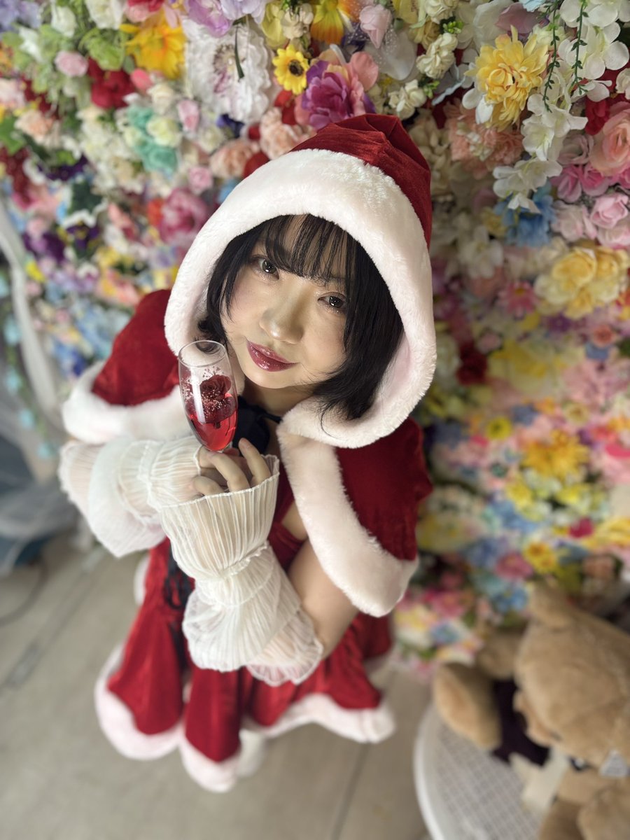 paveru's tweet photo. 最後は当然のこのお方、あす煮（@__asni2__）さん。
今年はほぼ毎月カフェイベでお会いできました😆
色々と大変なこともありましょうが、来年が良き年になりますように😌 https://t.co/9zzvcr3sWF