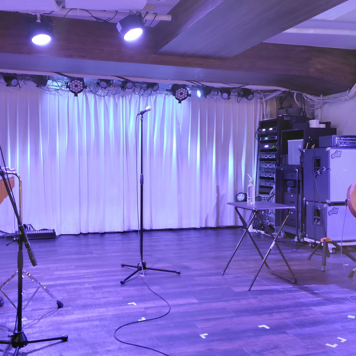 大晦日、今年も渋谷のライブハウスで無事一年を締めくくることが出来ました。
関わってくれた皆様に感謝します。来年もライブハウスでお会いしましょう。
#日乃まそら