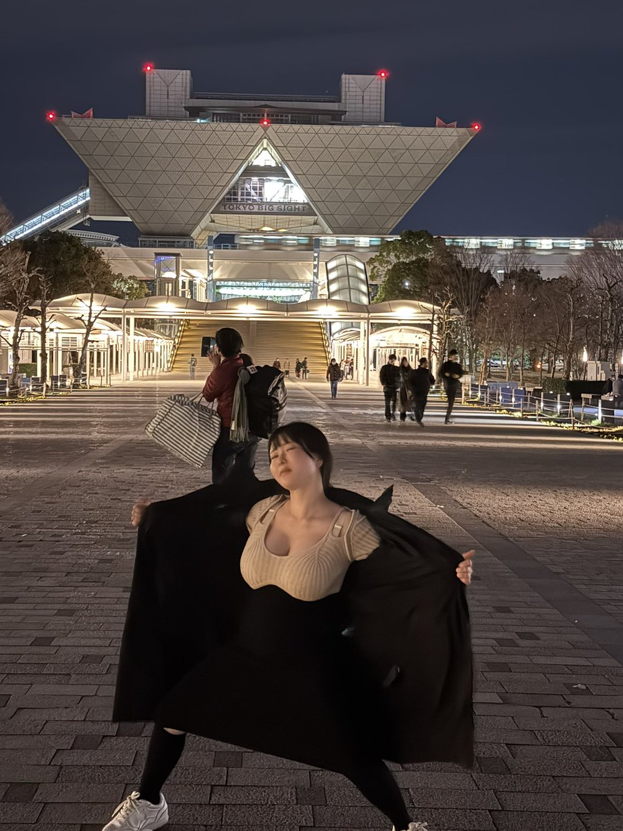 My second Comiket completed. 
Thank you <a href="/amemiyaluna/">半裸の天才Kcup雨宮留菜🌙👼🏻143cm大聖母</a> for hosting again. 🙇🏻💜