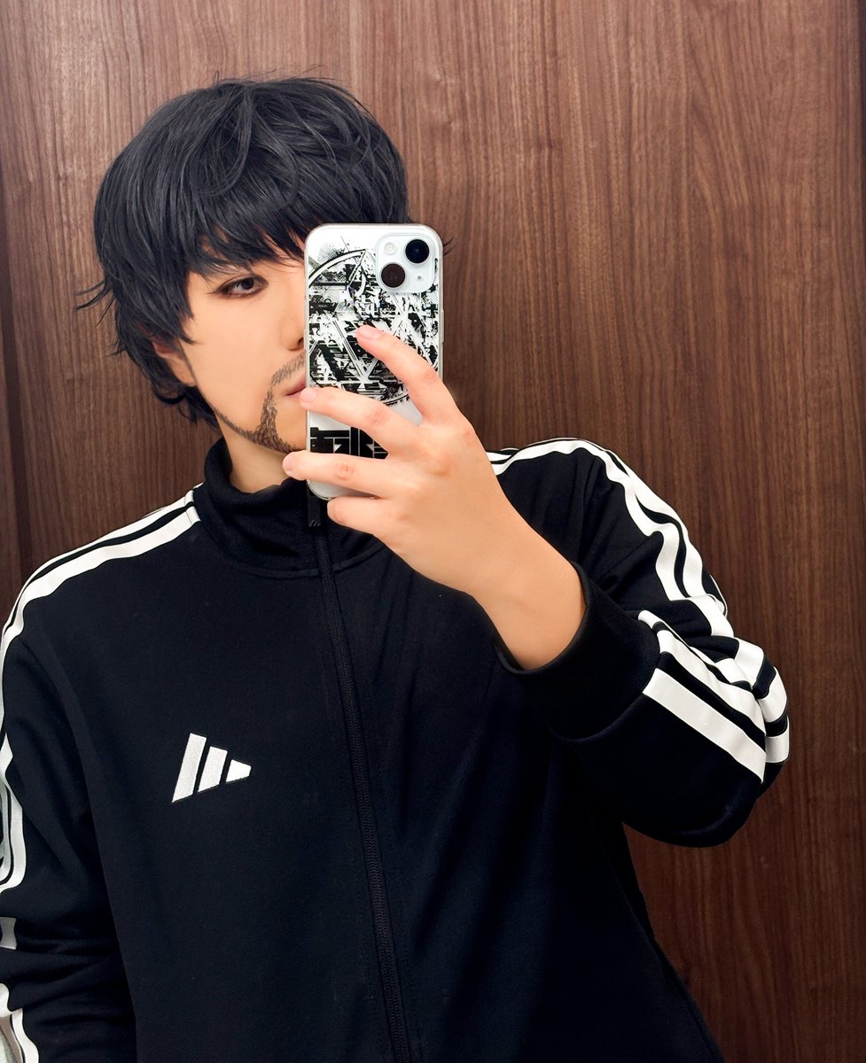 ⚠️cos⚠️
小宮くんやりやすーーーい！肌色気をつけます👊🏻あと加工にオススメのアプリ教えてください