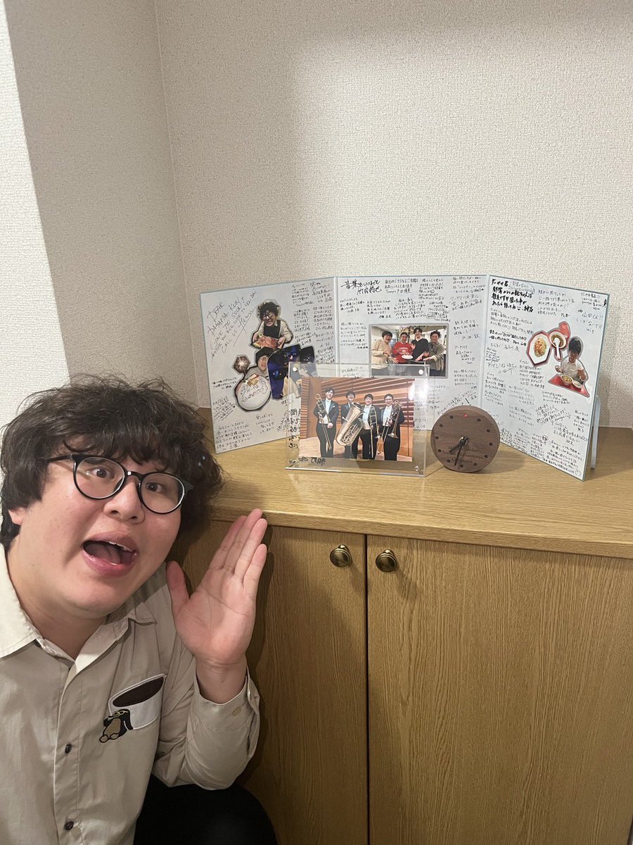 DyamaTubist's tweet image. 2025年大変お世話になりました！

本日をもちまして仙台フィルハーモニー管弦楽団を正式に退団いたします。
1年7ヶ月、沢山の愛をいただきました。本当にありがとうございました！
巨大な時計🕰️も無事届いて引っ越しもようやく落ち着きそうです🏃‍♂️

来年も何卒よろしくお願いいたします！