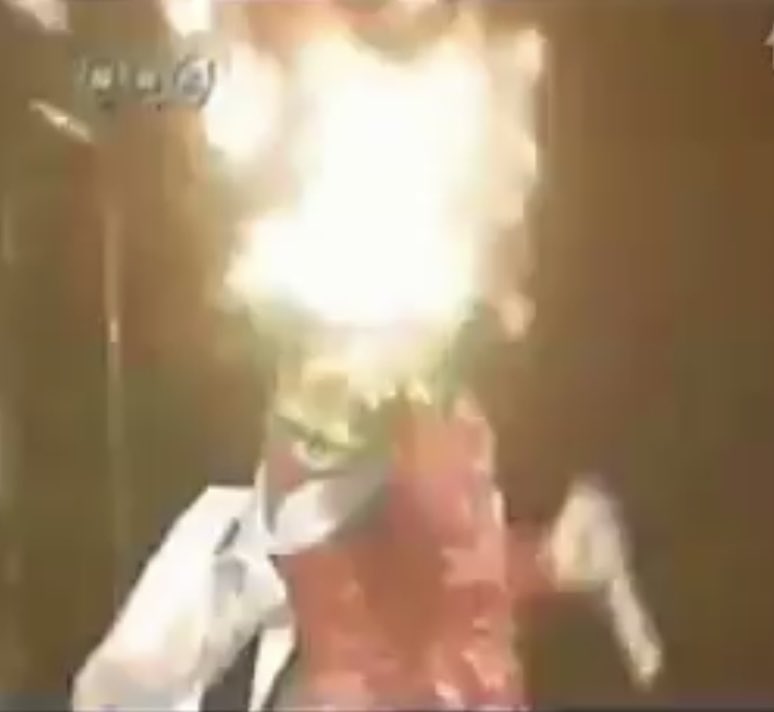 spdkm's tweet image. 今年はつんくの手から火出ますか？