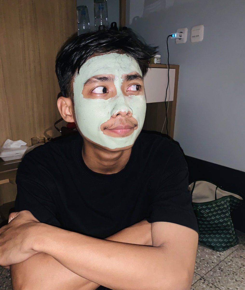 ooraurus's tweet image. sekte buto ijo 🧟🧟‍♀️🧟 @29kaes @certifiedidgaf1