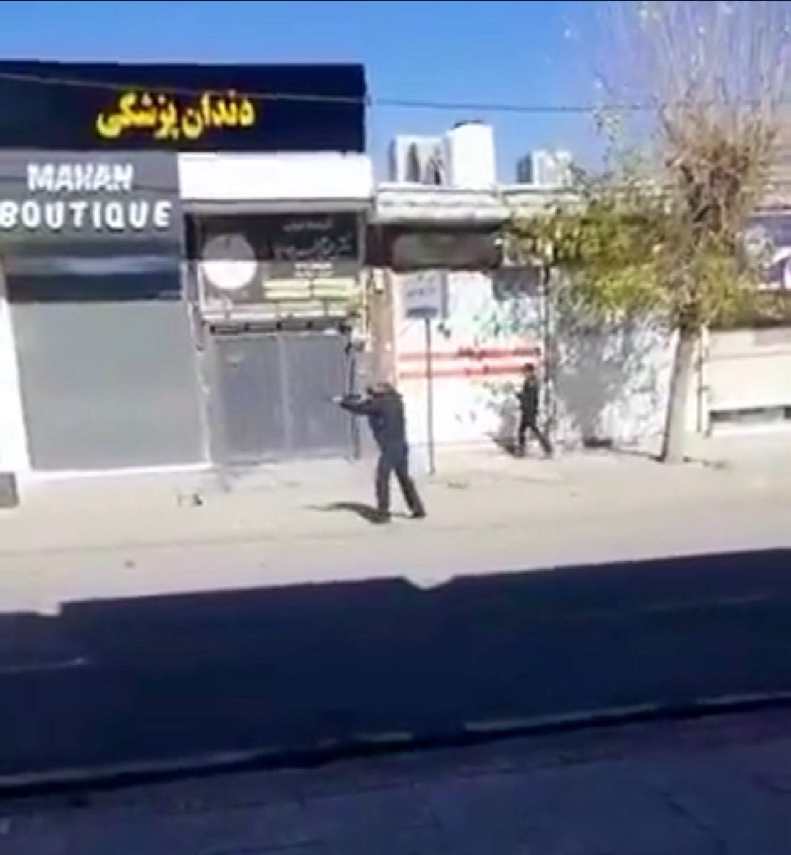 سخنگوی دولت: صدای اعتراض تند مردم ایران را می‌شنویم.

تصویر: دولت، در حال شنیدن صدای اعتراض مردم در فسا