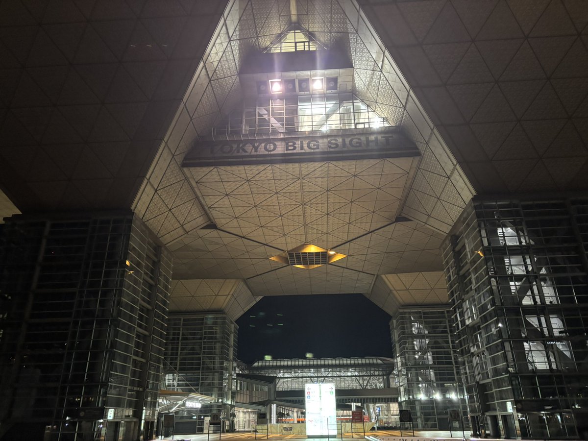 xiaplute's tweet image. 撤収ーーーありがとうございましたっ
挨拶出来なかった方々が居るのが心残り

皆様良いお年をお迎えください！！