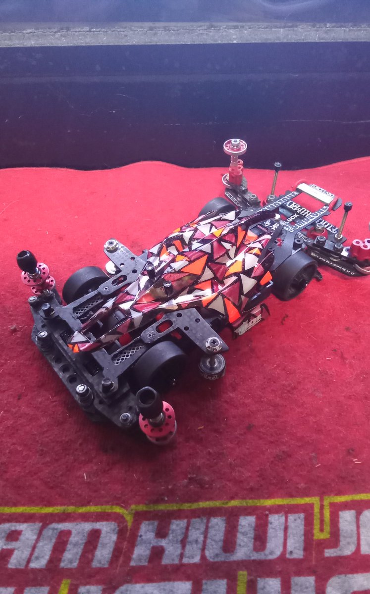 ReaderSoda's tweet image. 今年最後に作ったボディが今年一番の出来🫠