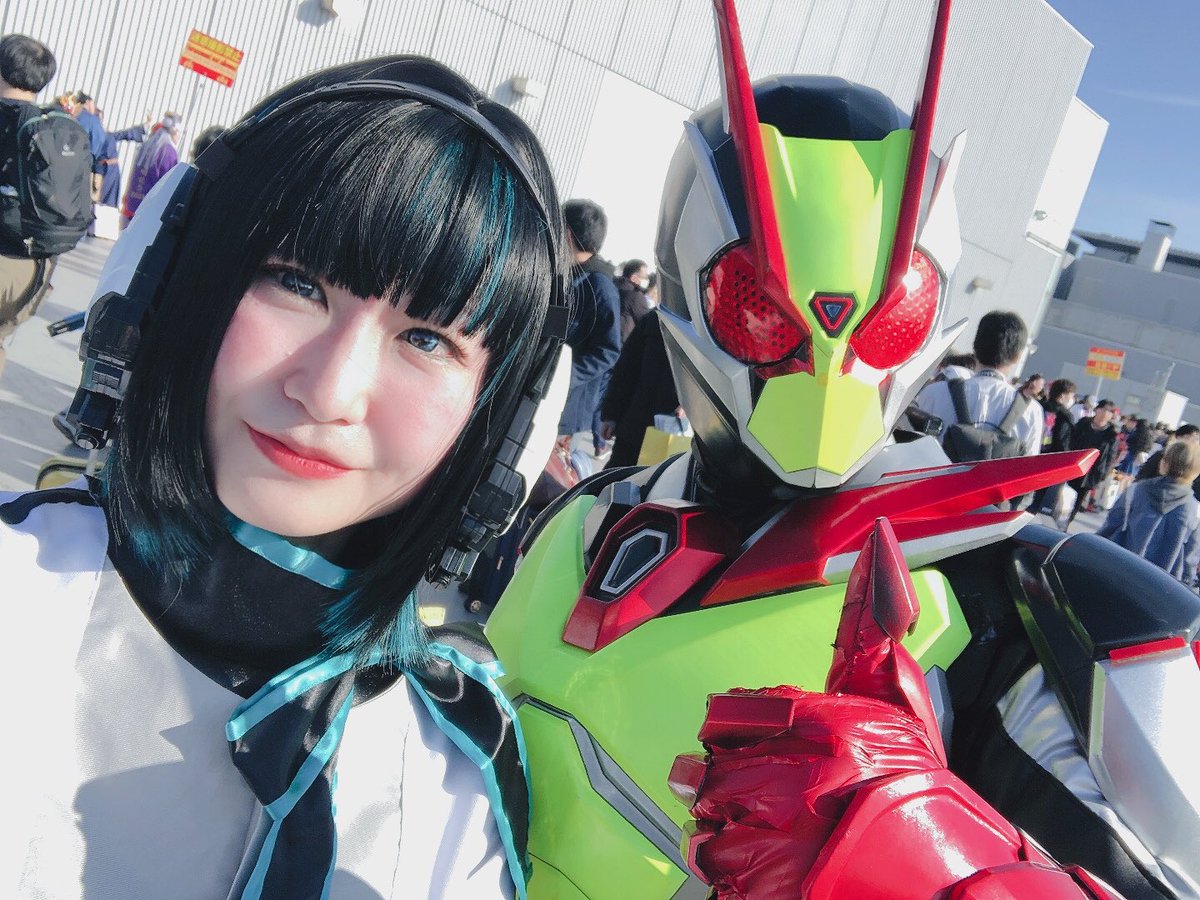 列途切れなくて、そくほーできなかった😳

ゼロツーニキ(<a href="/I_BUI_LOVE/">ゆっくりデカルチャー</a> )のおかげで最高の冬コミでした👏😸
写真撮ってくださった方、声かけて下さった方、最高の思い出をありがとうございました😭🔥

#C107 #C107_cos #コスプレ #二条みみのみみみ