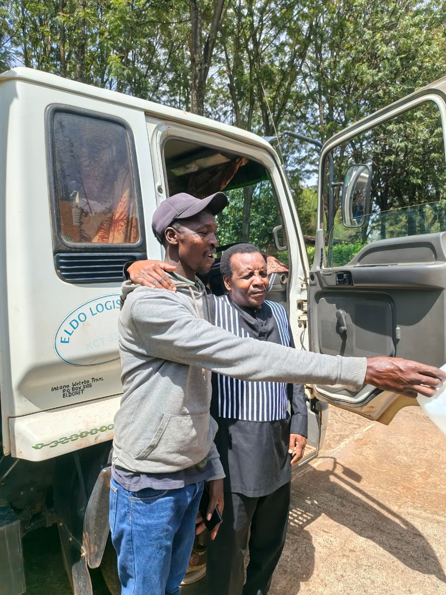 ReubenKigame's tweet photo. New year, new beginnings! After 21 years in Uasin gishu county it is time for the next phase of my life in Sweet Bunyore. God bless the great people of Eldoret and God bless Kenya. https://t.co/ZDopjsb6Pn