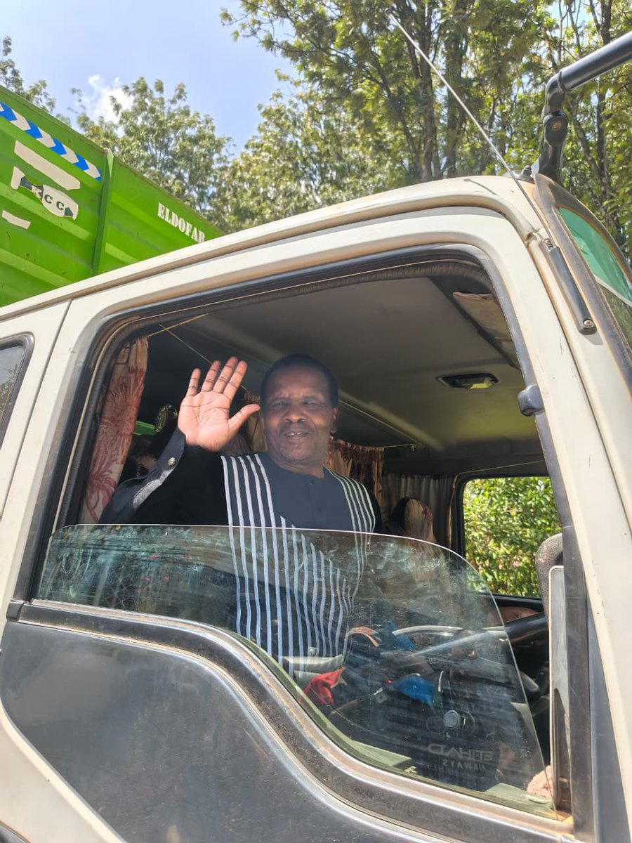 ReubenKigame's tweet photo. New year, new beginnings! After 21 years in Uasin gishu county it is time for the next phase of my life in Sweet Bunyore. God bless the great people of Eldoret and God bless Kenya. https://t.co/ZDopjsb6Pn