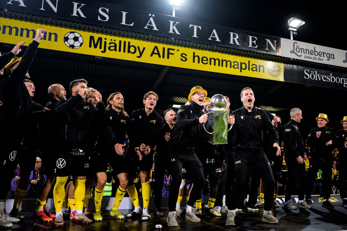 aksumfootball's tweet photo. I want to wish Happy New Year to all followers and colleagues ��🥂🎉.

For me, professionally, 2025 was an astonishing year - winning the Swedish Allsvenskan with Mjällby and then being appointed as the new head coach. I look forward to massive challenges in 2026! https://t.co/gC703WDsdy