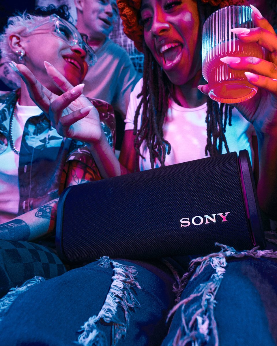 sonyitalia's tweet photo. Per un Capodanno davvero indimenticabile serve un audio… ULT! 🔊✨
Prepara il countdown 2026 con la gamma ULT, la compagna ideale per ogni festa.
👉 Corri a scoprirla: https://t.co/BsWO1NI6vr
#SonyULT #ULTField #ULTTower #NYEParty #PartySpeakers https://t.co/Eba74jj3zg