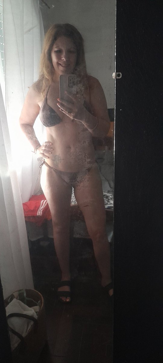 Noe_Urdangaray's tweet photo. Bikini de años anteriores a Sofía https://t.co/40zwzyg2Fx