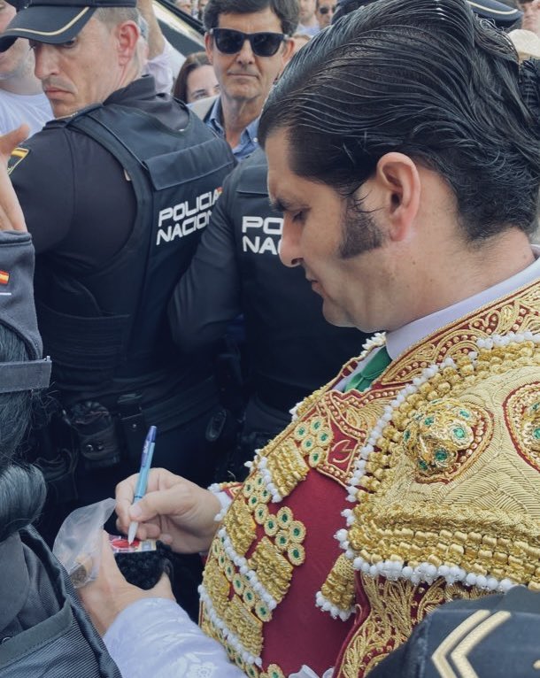 𝘯𝘪𝘤𝘰𝘢𝘭𝘷𝘢𝘳𝘰 tweet media