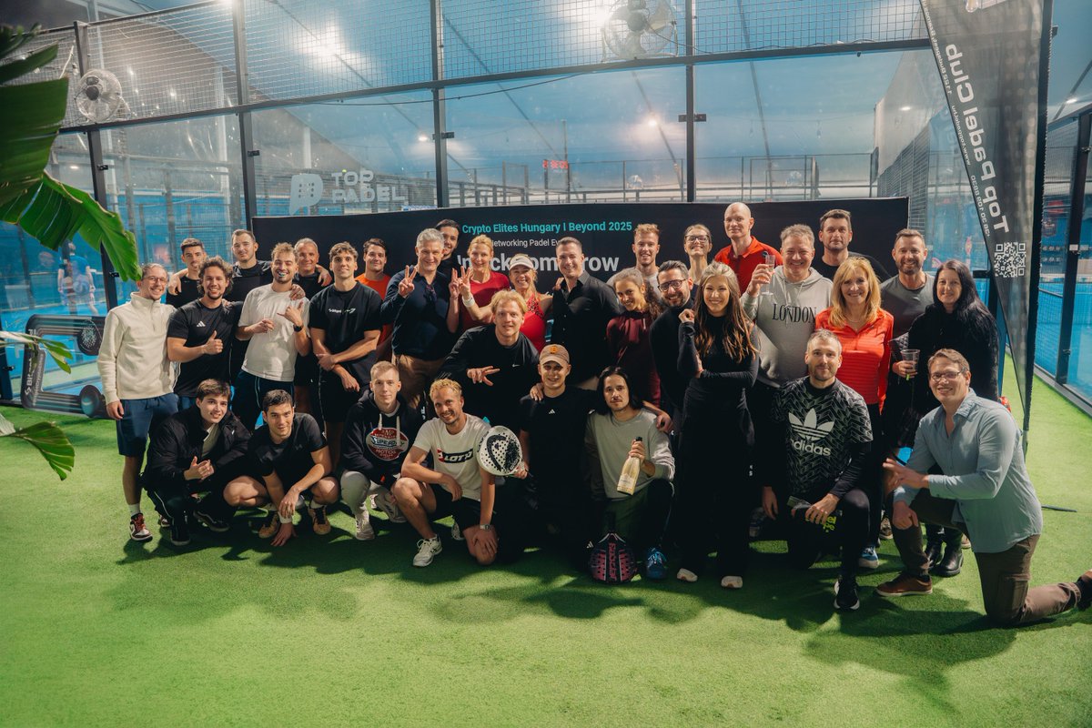 bitget's tweet photo. Global vibes & massive insights! ✨
#BitgetBeyond2025 hit 14 cities with 1,200+ of YOU. We didn’t just wrap up the year, we ignited it!
Vote for the best part:
1️⃣ Electric Activations ⚡
2️⃣ Incredible campaign vibes 🥂
3️⃣ Strong Connections 🔗
Drop a 1/2/3 below! 👇 #EventwithBitget