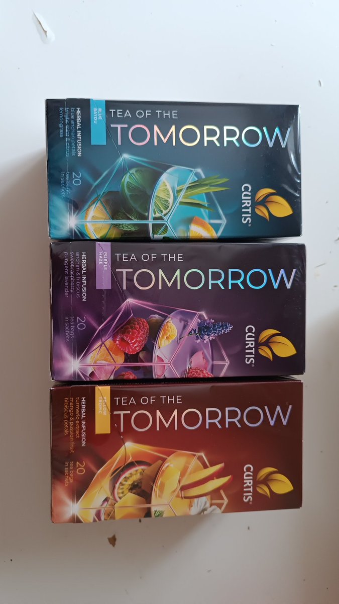 illeaf's tweet image. Купила чаев, радуюсь цвету, как ребенк :3