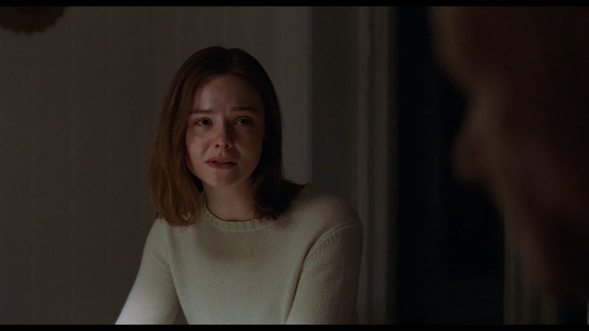 screenscaps's tweet image. elle fanning in sentimental value (2025)