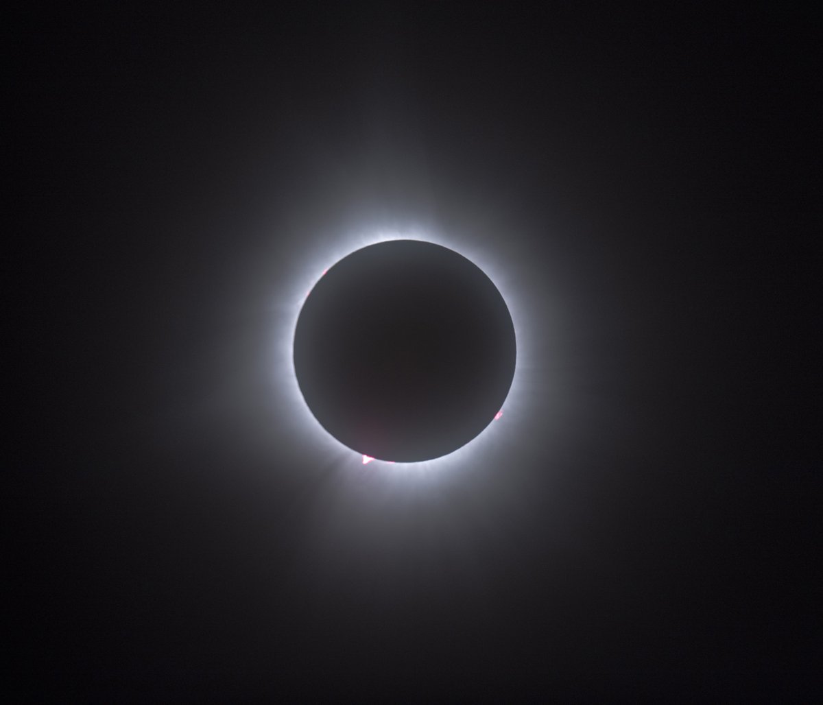 saevarhb's tweet photo. Happy new total solar eclipse year! #eclipse2026 #Icelandeclipse https://t.co/x6xM7g3rh8