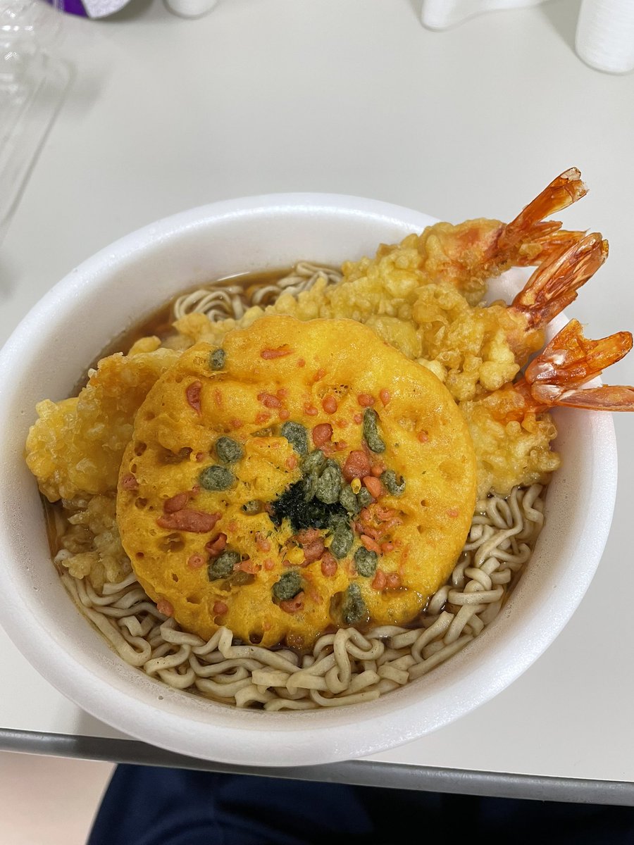 仕事場で年越しそば食べますŧ‹”ŧ‹”( ‘ч’ )ŧ‹”ŧ‹”