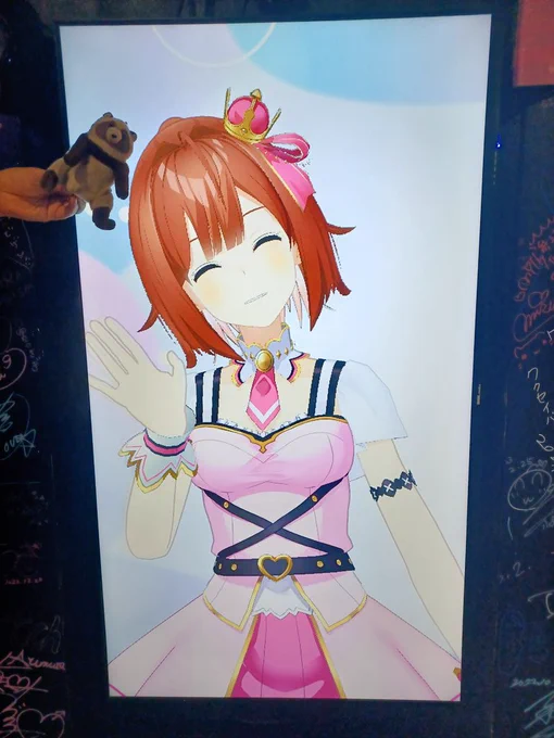 ぶいかふぇはライブ後にすぐにアイドルさんと写真撮れて少し話せるの本当にいですよね VYUMEADO VANQUISHの音緒ちゃんみりんちゃんぽめちゃんそしてにーふぁさんとたぬくんの写真本当に可愛い